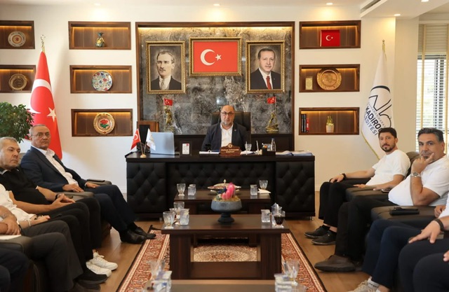 Dulkadiroğlu’nda Kentsel Gelişim İçin Güç Birliği: Müteahhitler Birliği’nden Başkan Akpınar’a Ziyaret