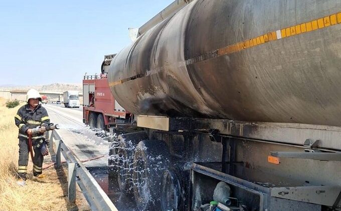 Kahramanmaraş’ta tanker yangını korkuttu