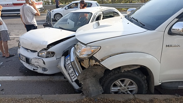 Kahramanmaraş’ta zincirleme kaza: 4 yaralı
