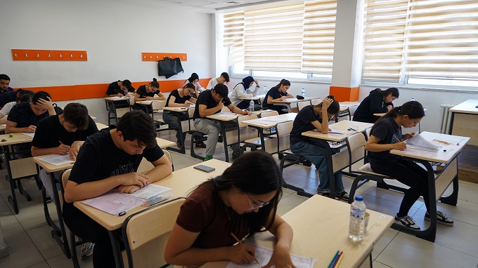 Başarıya Giden Yolda Büyükşehir Gençlerin Yanında