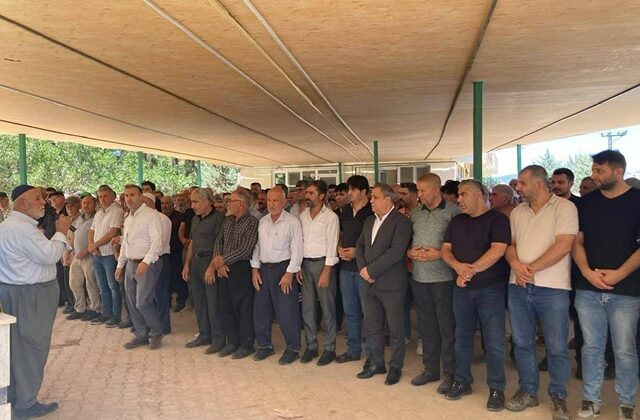 MHP İl Başkanı Demiröz, Merhum İlçe Başkanı Hasan İdris’in Cenaze  törenine Katıldı