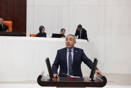 DEVA Partili Karatutlu: “Kahramanmaraş’ta Ruhsatsız Yapılar Mahalleleri Kuşattı”