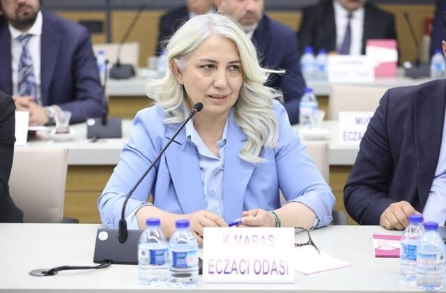 14. Bölge Eczacı Odası Başkan Ebru Kaya: “Demokrasiye sahip çıkan kahramanlarımızı rahmet ve minnetle anıyoruz”