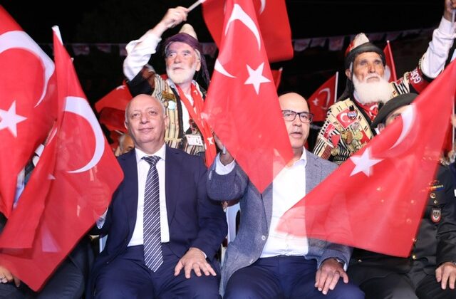 Rektör Vekili Prof. Dr. Orhan Doğan, Şehir Protokolü ile Birlikte 15 Temmuz Demokrasi ve Milli Birlik Günü Etkinliklerine Katıldı