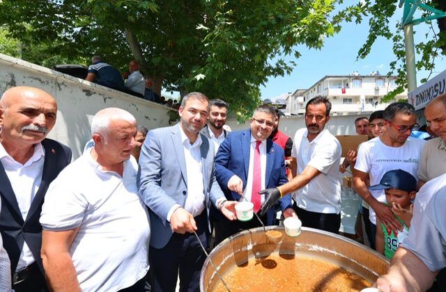 Onikişubat Belediyesi’nden Ilıca’da aşure ikramı