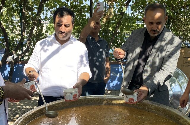 İzomir Yapı Malzemeleri’nden Aşure İkramı