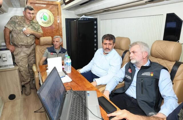 Milletvekili Debgici: “Orman Yangınını Yerinde İnceledik, Ekiplerimiz Canla Başla Mücadele Ediyor”