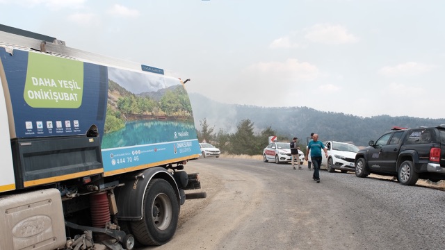 Onikişubat Belediyesi tüm birimleriyle yangın bölgesinde teyakkuzda