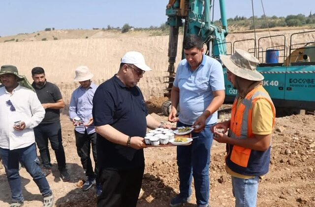 Başkan Akpınar, Çağlayancerit Yolundaki Çalışmaları Yerinde İnceledi