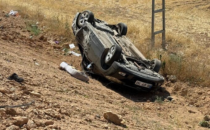 Afşin’de Kontrolden Çıkan Otomobil Takla Attı: 4 Yaralı