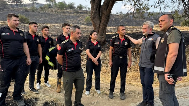 Başkan Görgel: “600’ün Üzerinde Personel ve 100’den Fazla Araçla Yangına Müdahale Çalışmaları Sürüyor”