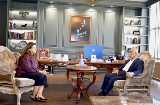 Vahit Kirişçi’den Nazar Tekstil’e Ziyaret