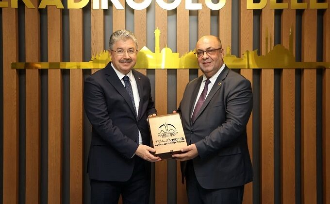 Valilerden Dulkadiroğlu Belediyesi’ne Ziyaret