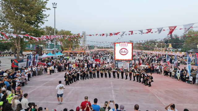 Fuar Coşkusu Katlanarak Sürüyor; İkinci Günde de Ziyaretçi Akını