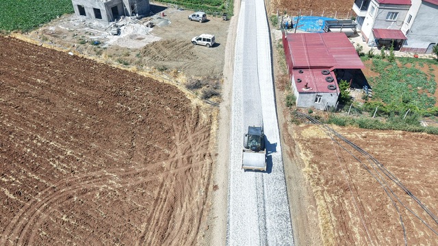 Büyükşehir’den Ekinözü Kırsalına YolYatırımı