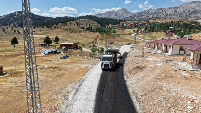 Göksun Kırsalında da Konforlu Ulaşım İçin Büyükşehir Görev Başında