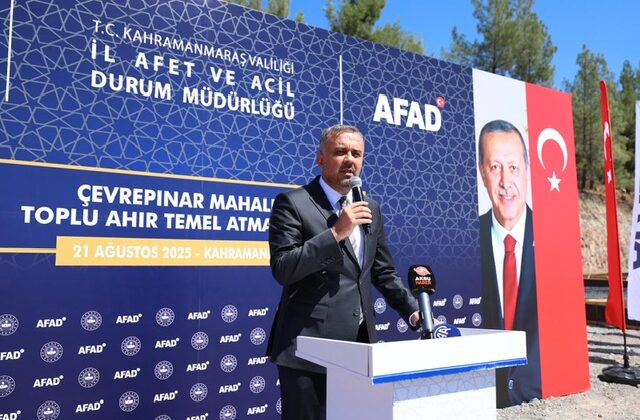 Başkan Toptaş; Yeniden inşa sürecini binalardan ibaret görmedik