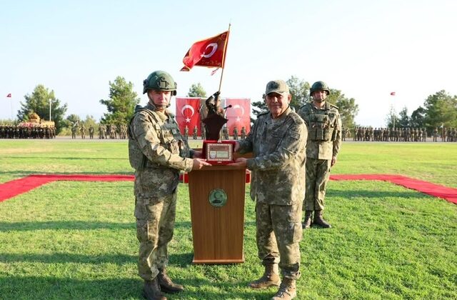 2’nci Zırhlı Tugay Komutanlığı’nda Devir Teslim Töreni