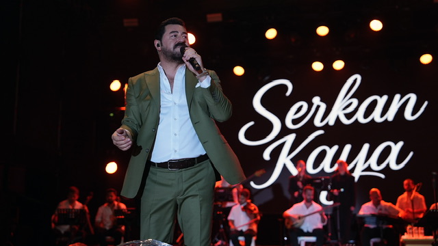 Serkan Kaya Kahramanmaraş’ı Arabesk Ezgilerle Coşturdu