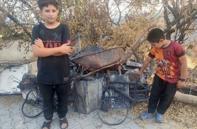 Ülkü Ocaklarından Yangın Mağduru Çocuklara Anlamlı Destek