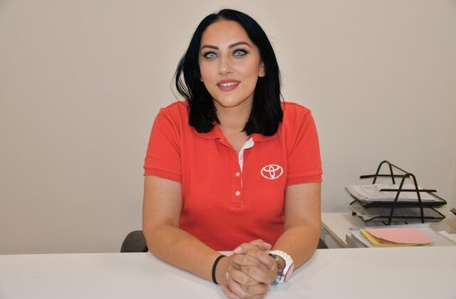 Toyota C-HR Hybrid, Magma Kırmızı Rengiyle Toymar Plaza’da