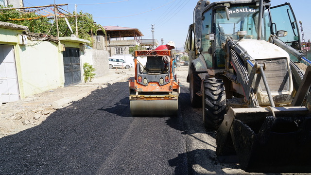 Dulkadiroğlu’nda Asfalt Mesaisi Sürüyor