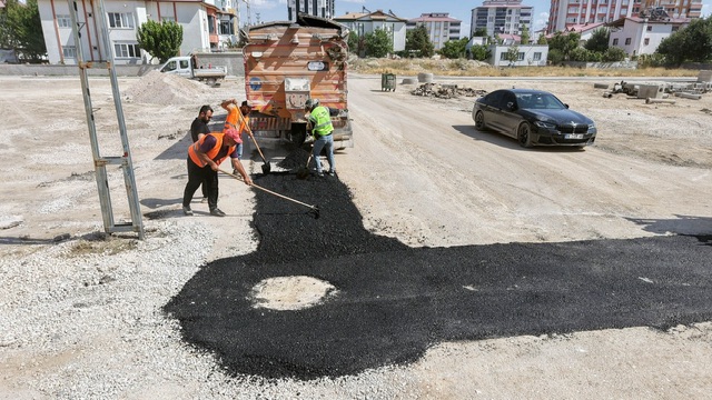 KASKİ, Elbistan’da da Asfalt Mesaisini Sürdürüyor