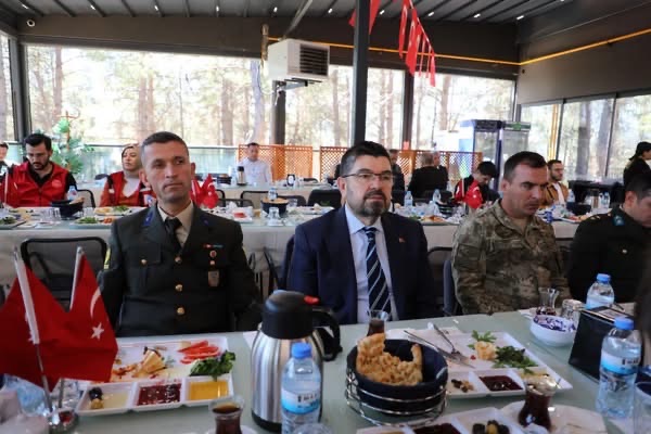 Dulkadiroğlu Belediyesi’nden Gaziler Günü’nde Anlamlı Buluşma