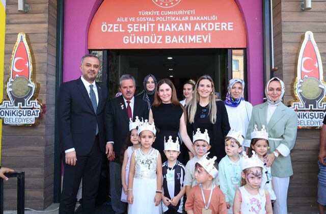 Başkan Toptaş, Hakan Akdere Gündüz Bakımevi’nde yeni eğitim-öğretim yılının ilk zilini çaldı