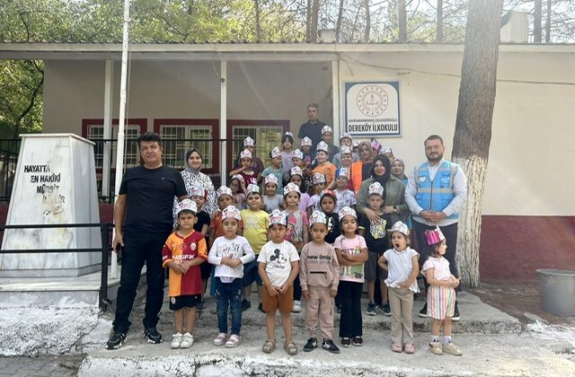 AK Parti Dulkadiroğlu Kadın ve Gençlik Kollarından Miniklere Tatlı Sürpriz