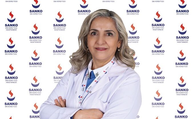 CİLT LEKELERİ EN SIK GÜNEŞ HASARINA BAĞLI NEDENLERLE GÖRÜLÜR