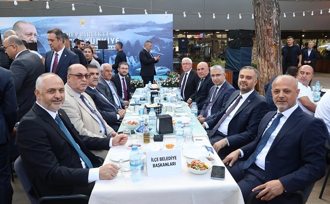 Bakan Murat Kurum’a Kahramanmaraş’ta Yoğun İlgi: İlçelerden Tam Destek