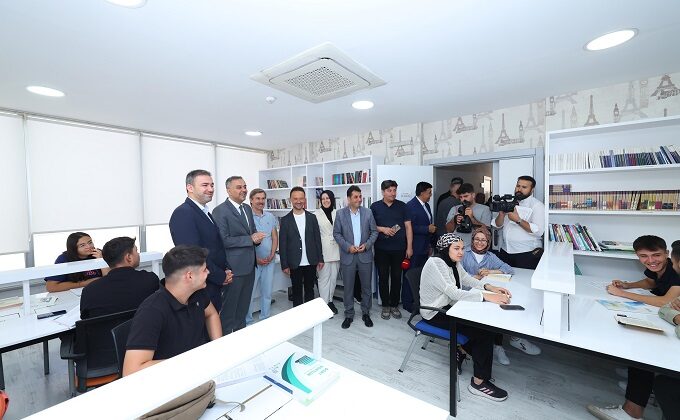 Başkan Toptaş, Üniversite Hazırlık Kursları’nda yeni dönemi başlattı