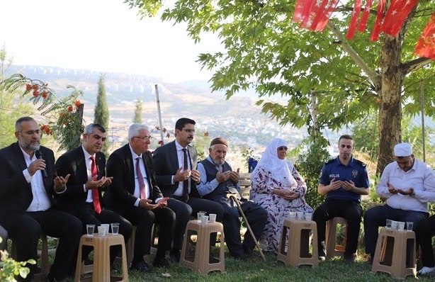 Pazarcık’ta Şehit Polis Memuru Nurettin Ademoğlu Dualarla Anıldı