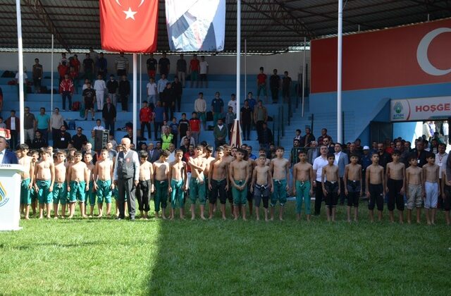 Afşin’de Karakucak Coşkusu: 47. Eshab-ı Kehf Kültür ve Güreş Festivali büyük bir coşkuyla devam ediyor