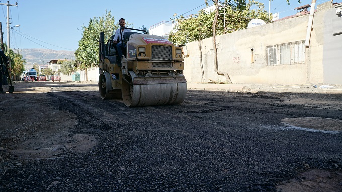 Yol Konforu İçin Asfalt Mesaisi Etap Etap Sürüyor
