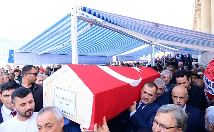 Merhum Milletvekili Ökkeş Şendiller Kahramanmaraş’ta Ebediyete Uğurlandı