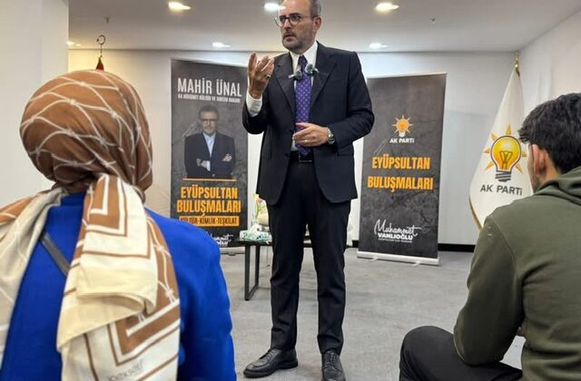 Mahir Ünal Gençlerle Eyüpsultan’da Buluştu