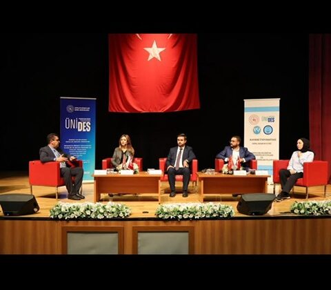 MHP Milletvekili Zuhal Karakoç Kayseri Üniversitesi’nde Gençlerle Buluştu