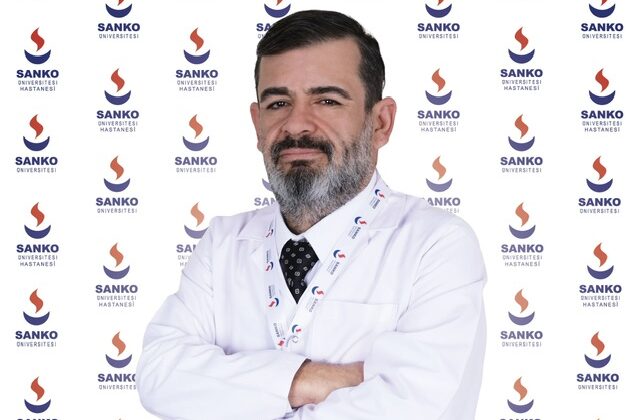 MEMEDE HİSSEDİLEN HER KİTLE, KANSER OLMASA DA DEĞERLENDİRİLMELİDİR