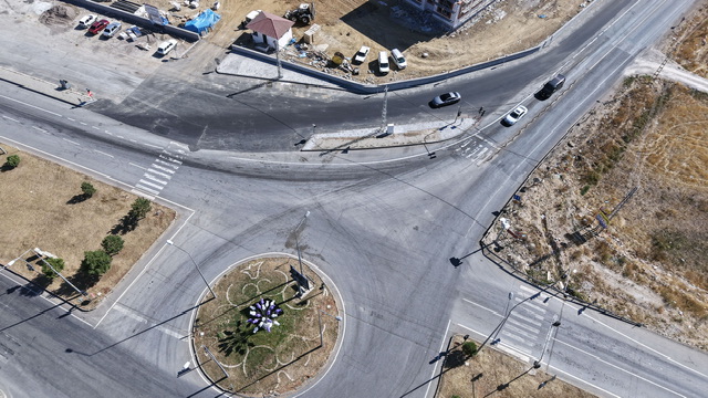 Büyükşehir, Göksun Kavşağı’nda Trafik Akışını Rahatlattı