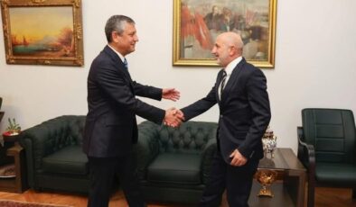 CHP’li Ali Öztunç, Genel Başkan Özgür Özel ile Bir Araya Geldi