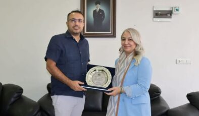 Elbistan Eczacı Temsilciliğinde Bayrak Değişimi