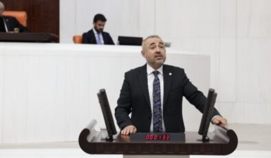 “Dulkadiroğlu Tozla Boğuşurken Şimdi Çamur Bataklığına Dönüştü”