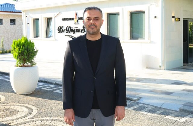 Başkan Toptaş, 1000 kişilik Kavlaklı Kır Düğün Salonu’nda incelemelerde bulundu