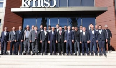 Kahramanmaraş İş Dünyasında Güç Birliği: Bakan Kirişçi ve AK Parti Heyetinden KMTSO’ya Ziyaret