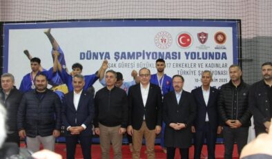Kuşak Güreşi Türkiye Şampiyonası Yozgat’ta Tamamlandı