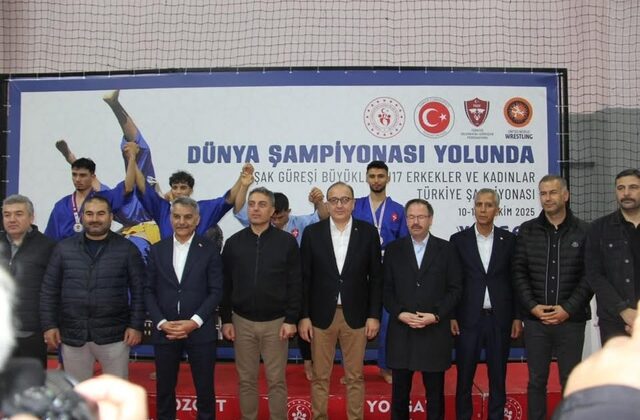 Kuşak Güreşi Türkiye Şampiyonası Yozgat’ta Tamamlandı