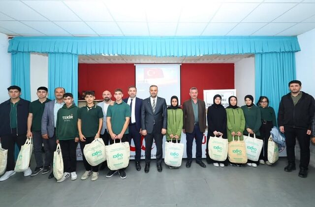 Başkan Toptaş: “Hiçbir Çocuğumuz Üşümesin, Hiçbir Tebessüm Eksik Kalmasın”