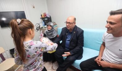 Mehmet Akpınar’dan Konteyner Kent Ziyareti